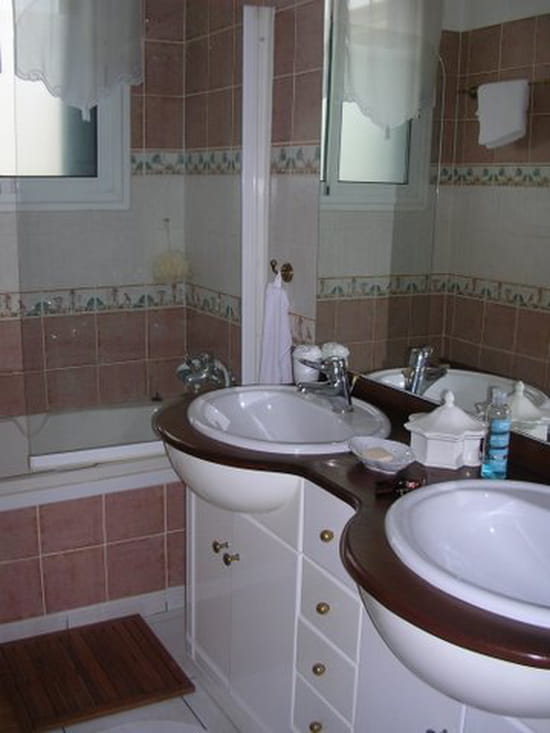 Peinture pour carrelage salle de bain julien – salle de bains ... Inspiration de salle Faience bains